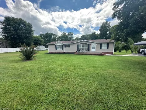 5173 N Us Highway 601, Mocksville, NC 27028