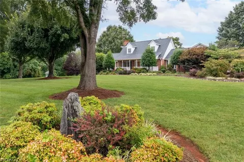 6937 Nc Highway 67, East Bend, NC 27018
