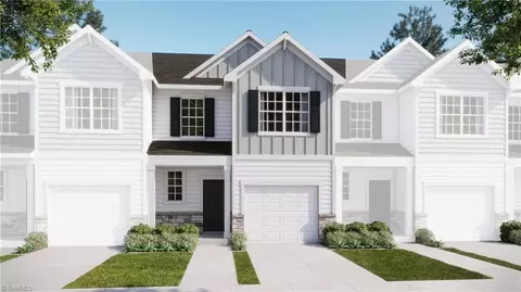 1893 Pheasant Trace Cir, Kernersville, NC 27284