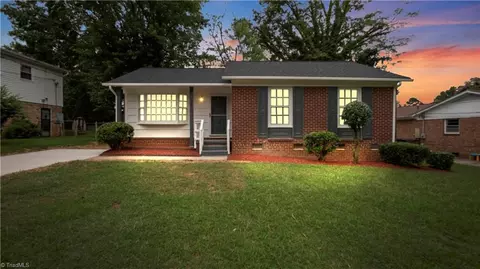 2405 Larkspur Dr, Greensboro, NC 27405