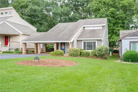 174 Fairway Dr, Bermuda Run, NC 27006