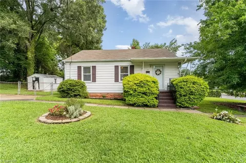 1012 Neal St, Greensboro, NC 27403
