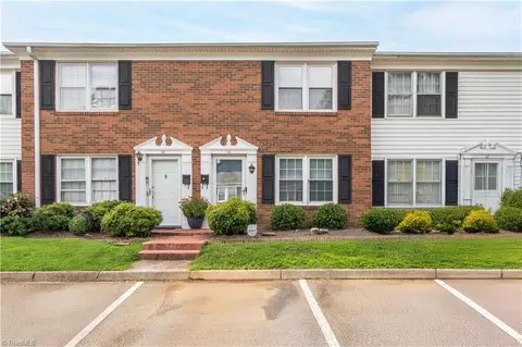 311 Salisbury St #46, Kernersville, NC 27284