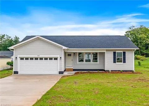 1301 Unifi Industrial Dr, Yadkinville, NC 27055
