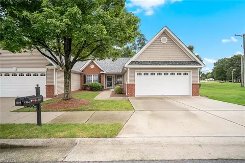 4304 Weatherton Dr, Kernersville, NC 27284