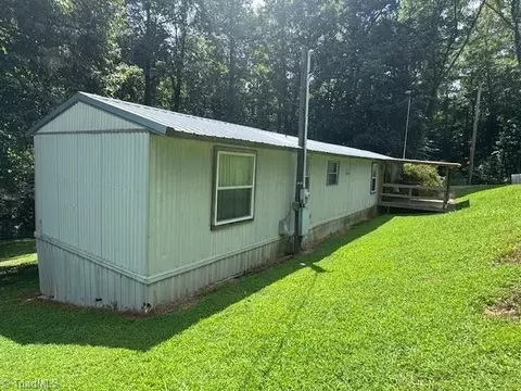 1910 E Nc Highway 65, Walnut Cove, NC 27052