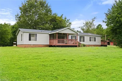 3555 Williams Dairy Rd, Liberty, NC 27298