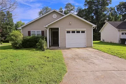 1718 Fern Hill Dr, Greensboro, NC 27405