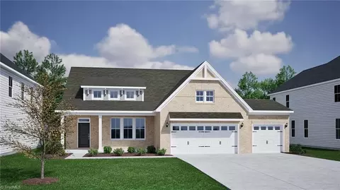 5600 Penguin Dr, Summerfield, NC 27358