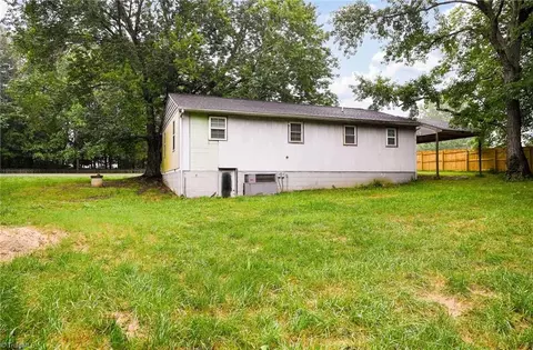 Exterior - 1070 Tom Gordon Rd, King, NC 27021 photo 2 of 3