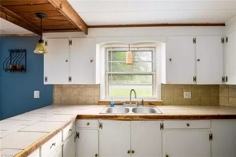 Kitchen - 1070 Tom Gordon Rd, King, NC 27021 photo 2 of 3