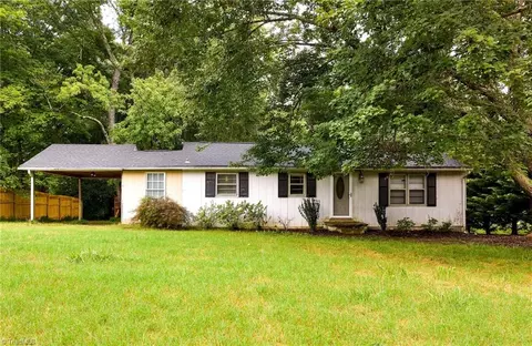 1070 Tom Gordon Rd, King, NC 27021