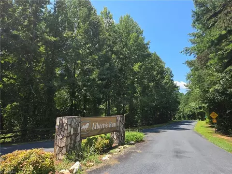 3661 Libertys Run Dr, Sophia, NC 27350