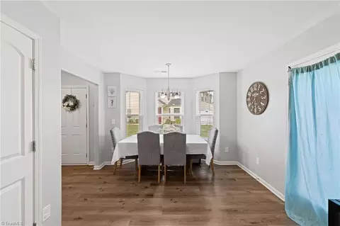 Entry Way - 428 Sandybrooke Dr, High Point, NC 27265 photo 4 of 6