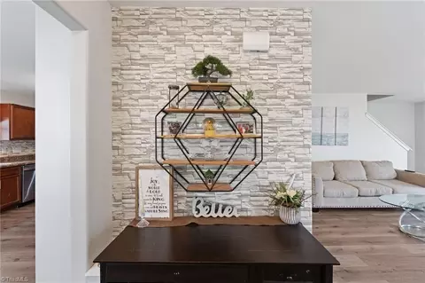 Entry Way - 428 Sandybrooke Dr, High Point, NC 27265 photo 2 of 6