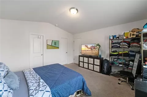 Bedroom - 428 Sandybrooke Dr, High Point, NC 27265 photo 2 of 4