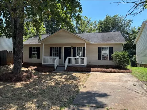 207 Berryman St, Greensboro, NC 27405