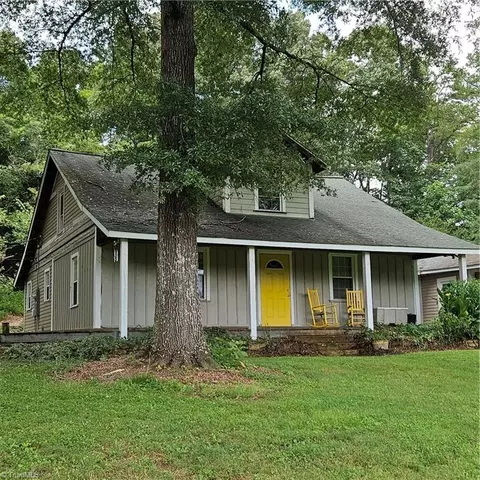 1739 Denny Rd, King, NC 27021