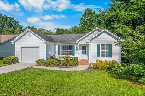 587 Porter Ln, Kernersville, NC 27284