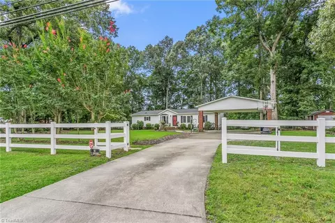 8565 Harlow Rd, Archdale, NC 27263