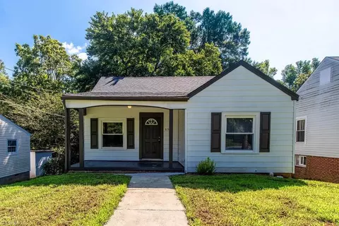515 Ridgecrest Dr, High Point, NC 27262