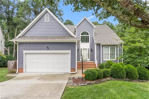5200 Autumn Woods Dr, Greensboro, NC 27407