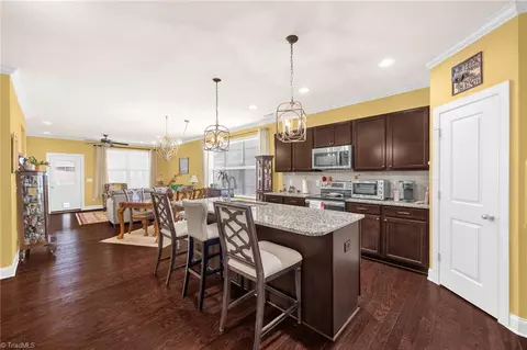 1414 Blooming Mountain Way, Kernersville, NC 27284