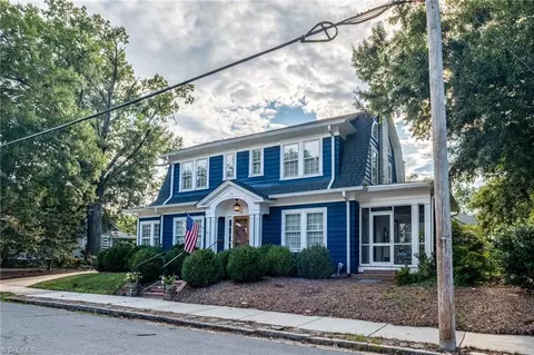 915 Olive St, Greensboro, NC 27401