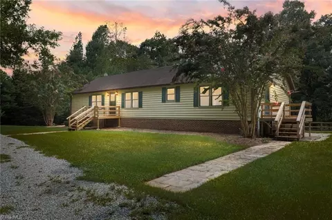 1781 Hampton Rd, Germanton, NC 27019