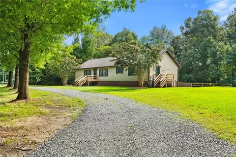 1781 Hampton Rd, Germanton, NC 27019 photo 4