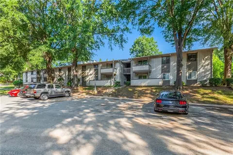 2235 Sunderland Rd #101C, Winston Salem, NC 27103