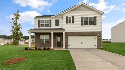2803 Burgess Dr, Mebane, NC 27302