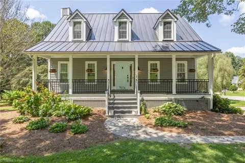 9416 Deer Path Ln, Kernersville, NC 27284