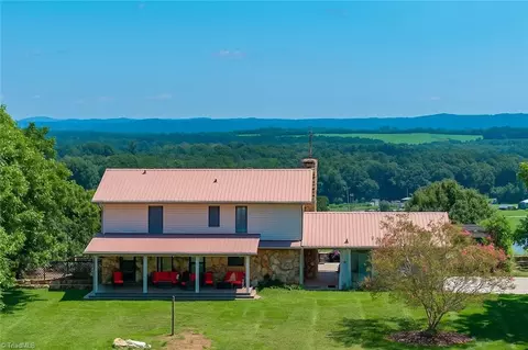 6350 Roscoe Rd, Denton, NC 27239