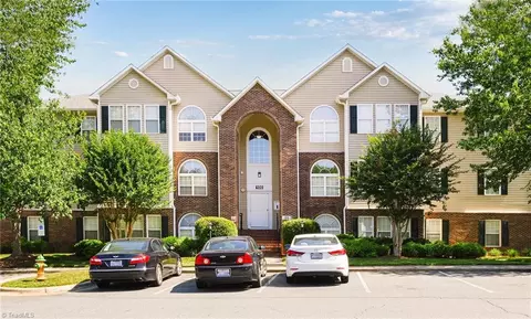 114 Mill Pond Dr, Winston Salem, NC 27106