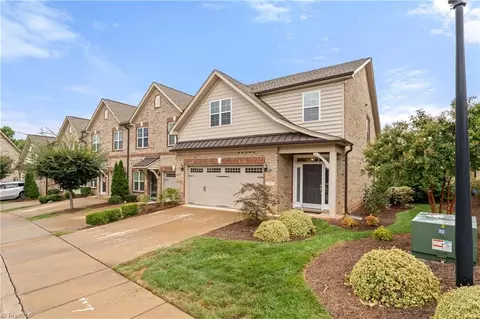 5142 Farm House Trl, Winston Salem, NC 27103