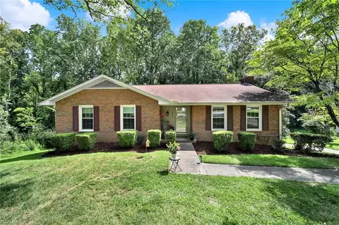 2312 Dover Pl, High Point, NC 27265