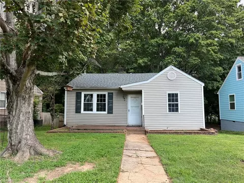 2647 Dudley St, Winston Salem, NC 27107