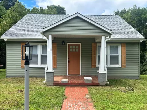 111 East St, Milton, NC 27305