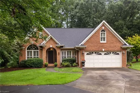148 Wellesborough Rd, Winston Salem, NC 27104