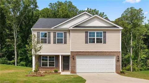 189 Big Laurel Dr, Mocksville, NC 27028