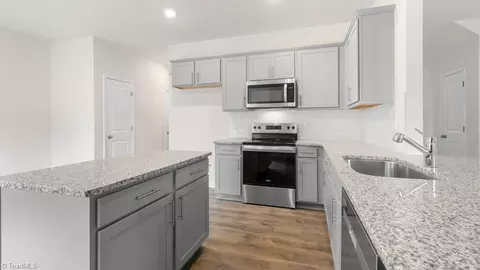 7030 Saddlebred Dr, Trinity, NC 27370 photo 32