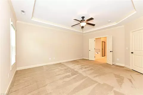 Bedroom - 2403 Hammock Dr, High Point, NC 27265 photo 4 of 9