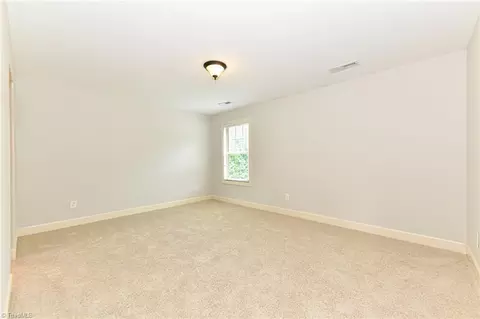 Bedroom - 2403 Hammock Dr, High Point, NC 27265 photo 6 of 9