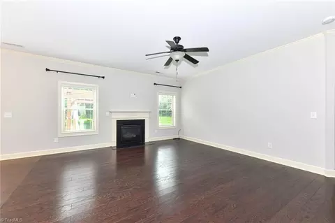 Living - 2403 Hammock Dr, High Point, NC 27265 photo 1 of 4