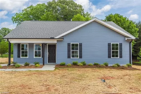 4504 Lasley Dr, Winston Salem, NC 27105