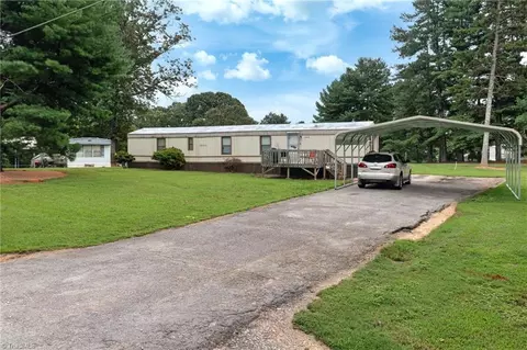 7410 Olin Rd, Pfafftown, NC 27040 photo 9