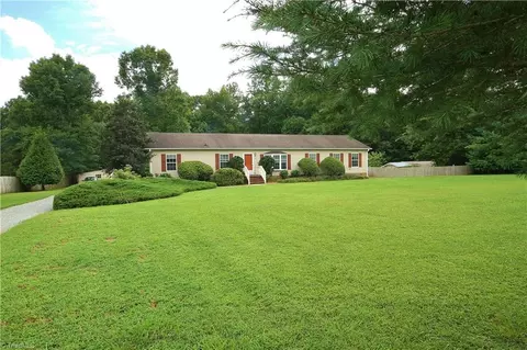 5919 Christys Ln, Mebane, NC 27302