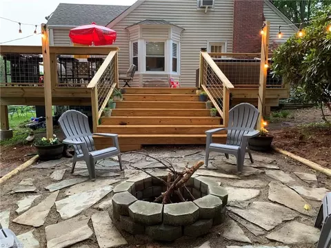 2712 Brushy Mountain Rd, Wilkesboro, NC 28697