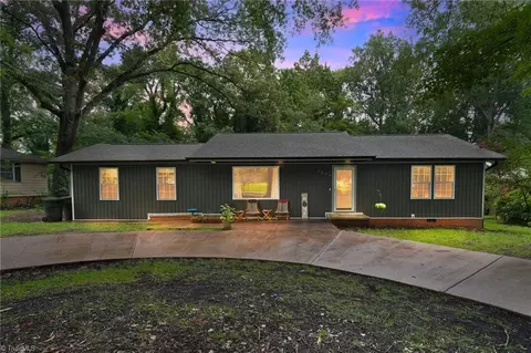 3406 Wilshire Dr, Greensboro, NC 27408